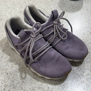 Sorel Purple Kinectic Sneakers